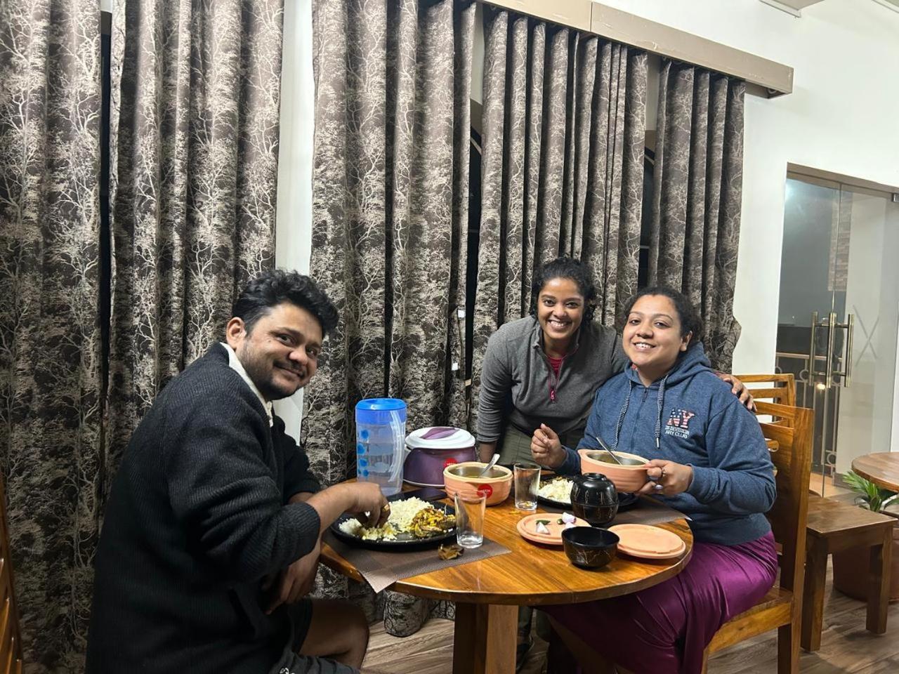 Alivia Eco-stay * Shanti Niketan